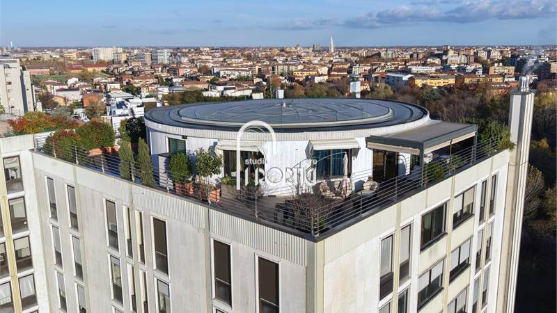 ATTICO PANORAMICO UNICO AL PIANO